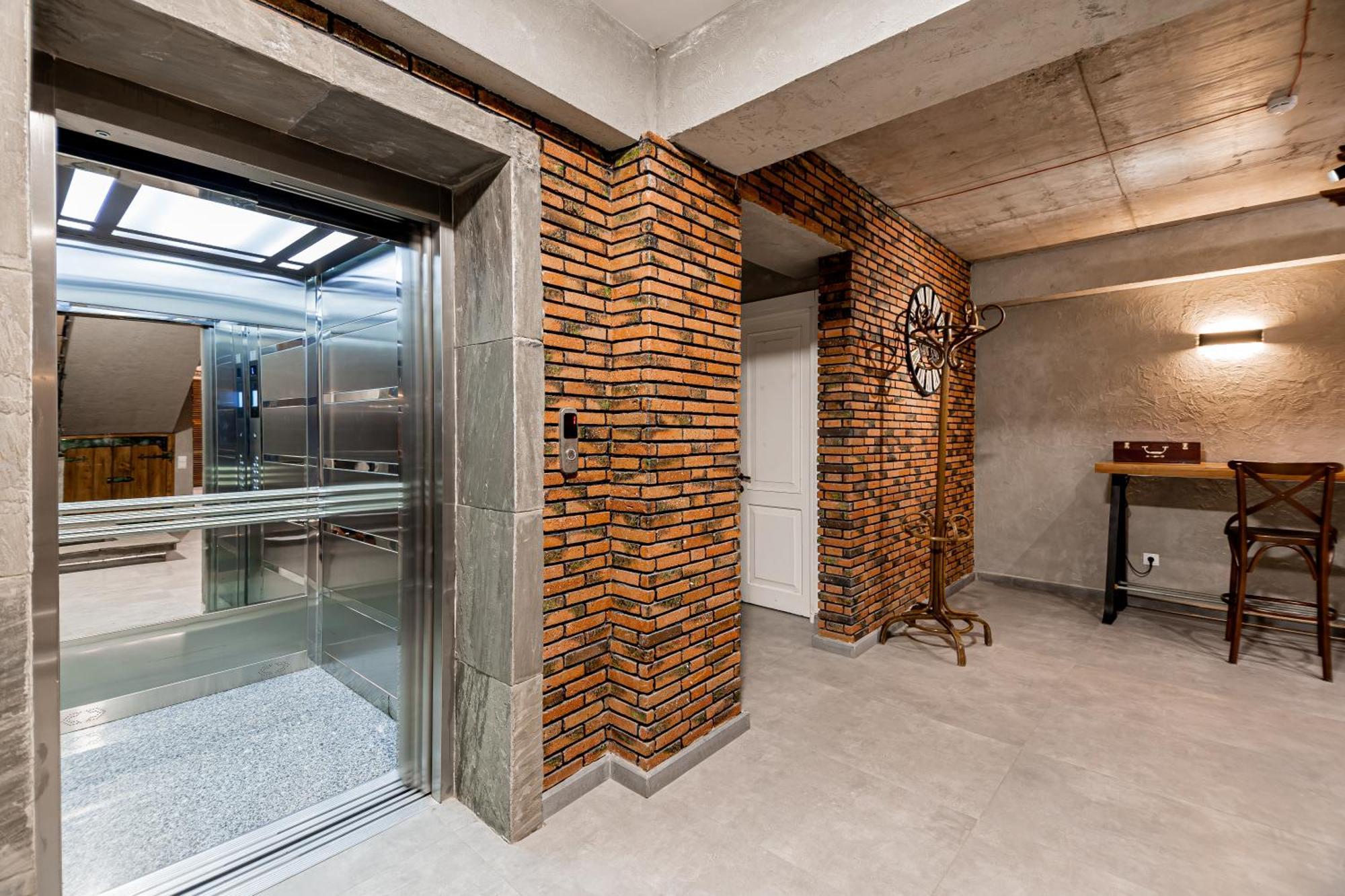 Ivy Hotel Tbilisi Exterior foto